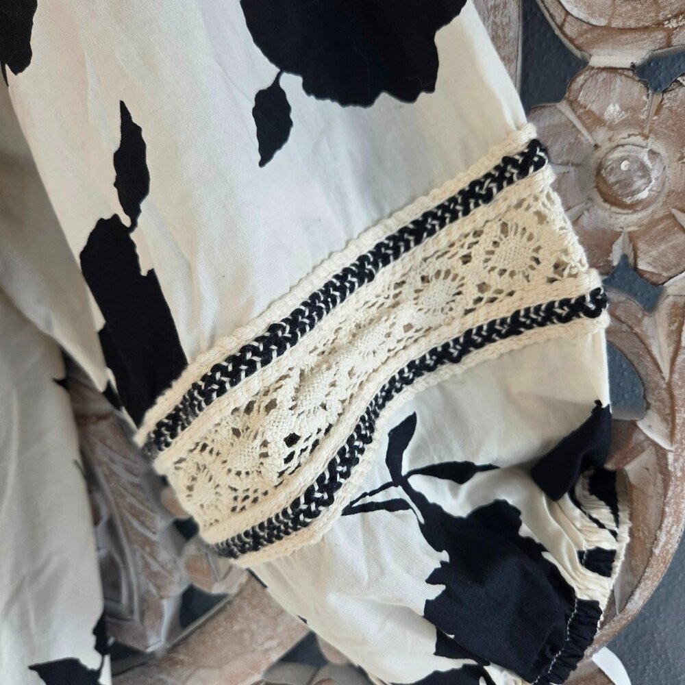 Maurices black cream floral square neck crochet trim peasant top 100% cotton XL - Picture 3 of 7